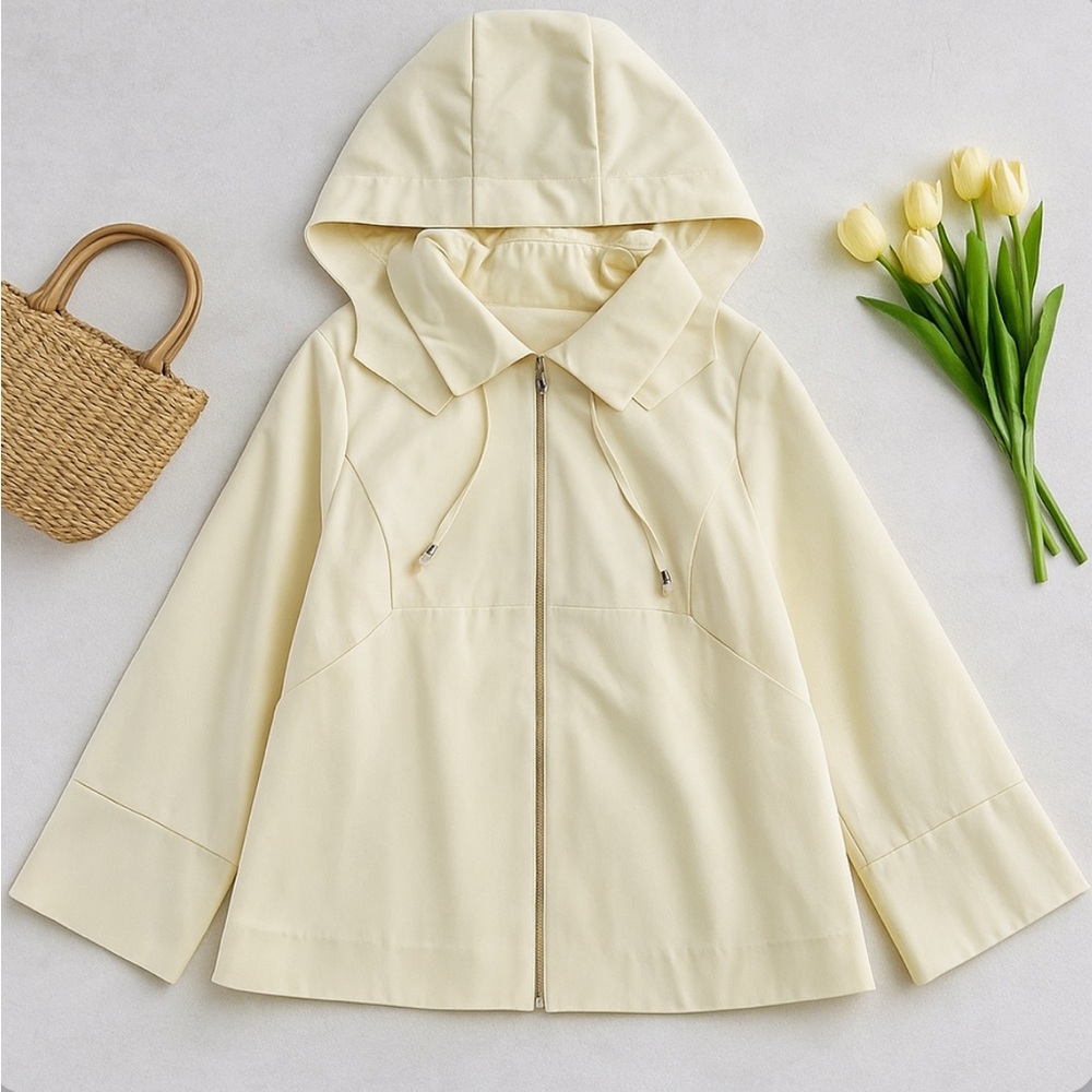 Vertigo Paris Women's Cream Hooded Ski Jacket